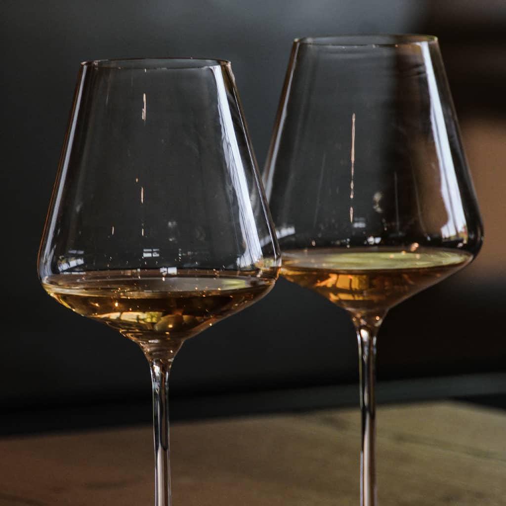 verre de vin blanc des vignes de paradis